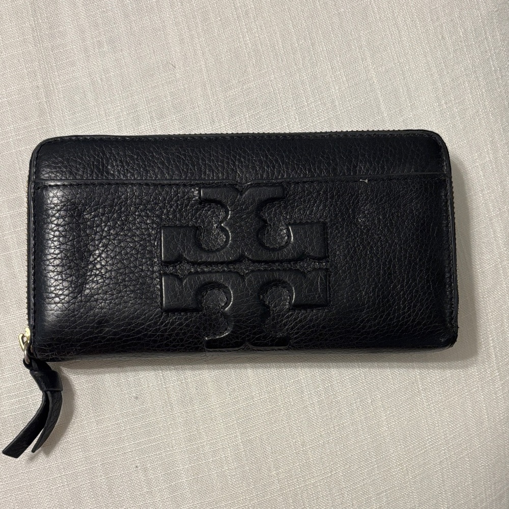 Tory Burch Black Leather Wallet